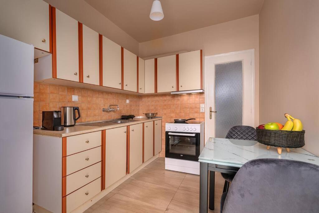 Peaceful 2 Bedroom In Glyfada Center Atény Exteriér fotografie