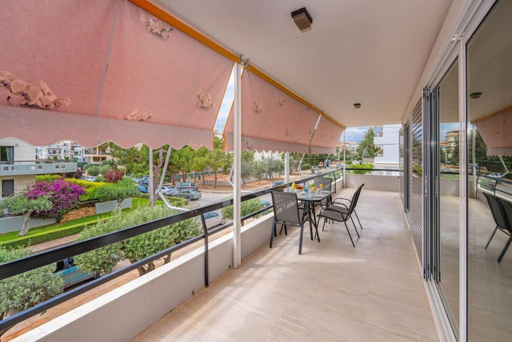 Peaceful 2 Bedroom In Glyfada Center Atény Exteriér fotografie