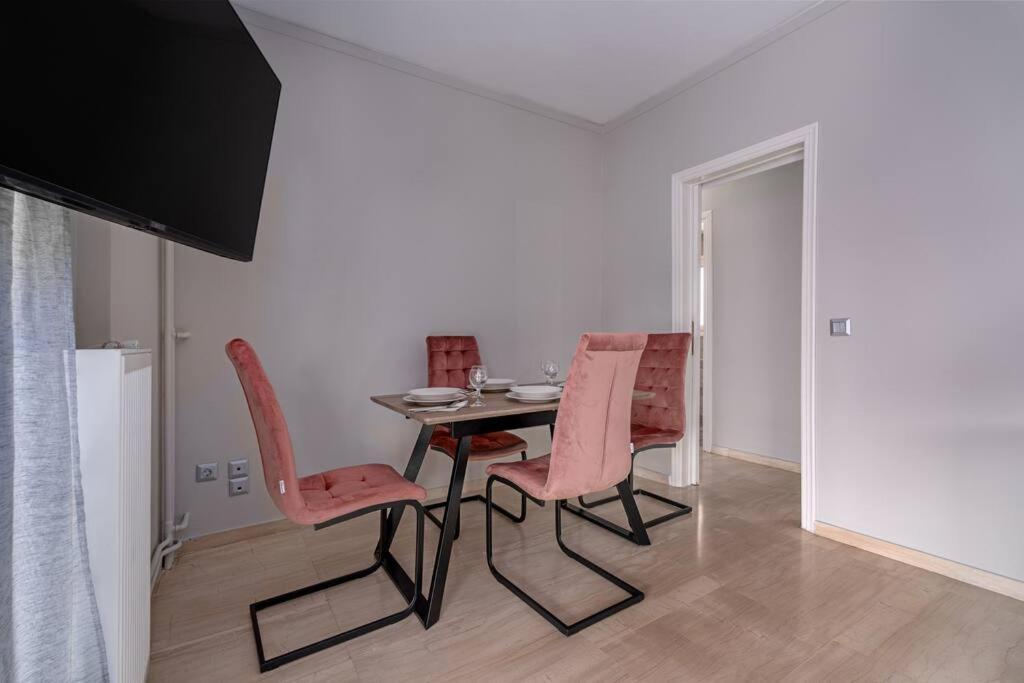 Peaceful 2 Bedroom In Glyfada Center Atény Exteriér fotografie